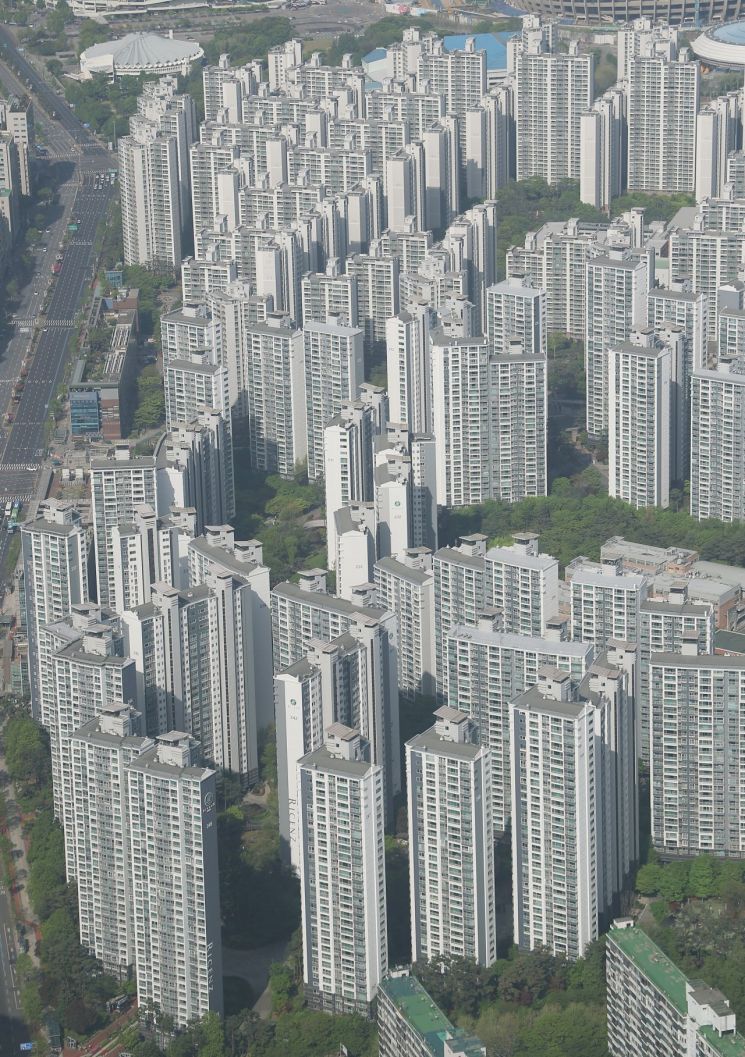 다주택자 ‘똘똘한 한 채’만 남겼나…서울 아파트 80%가 15억 이하 거래