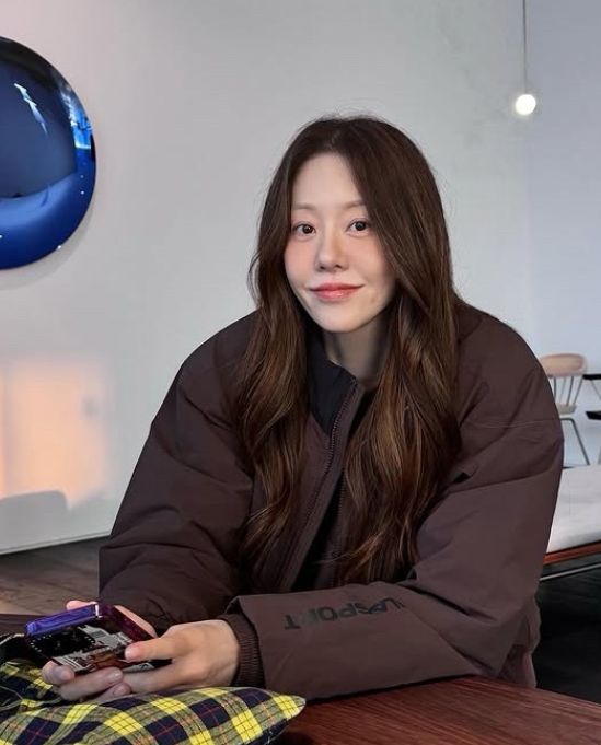 어려보이는 얼굴 특징